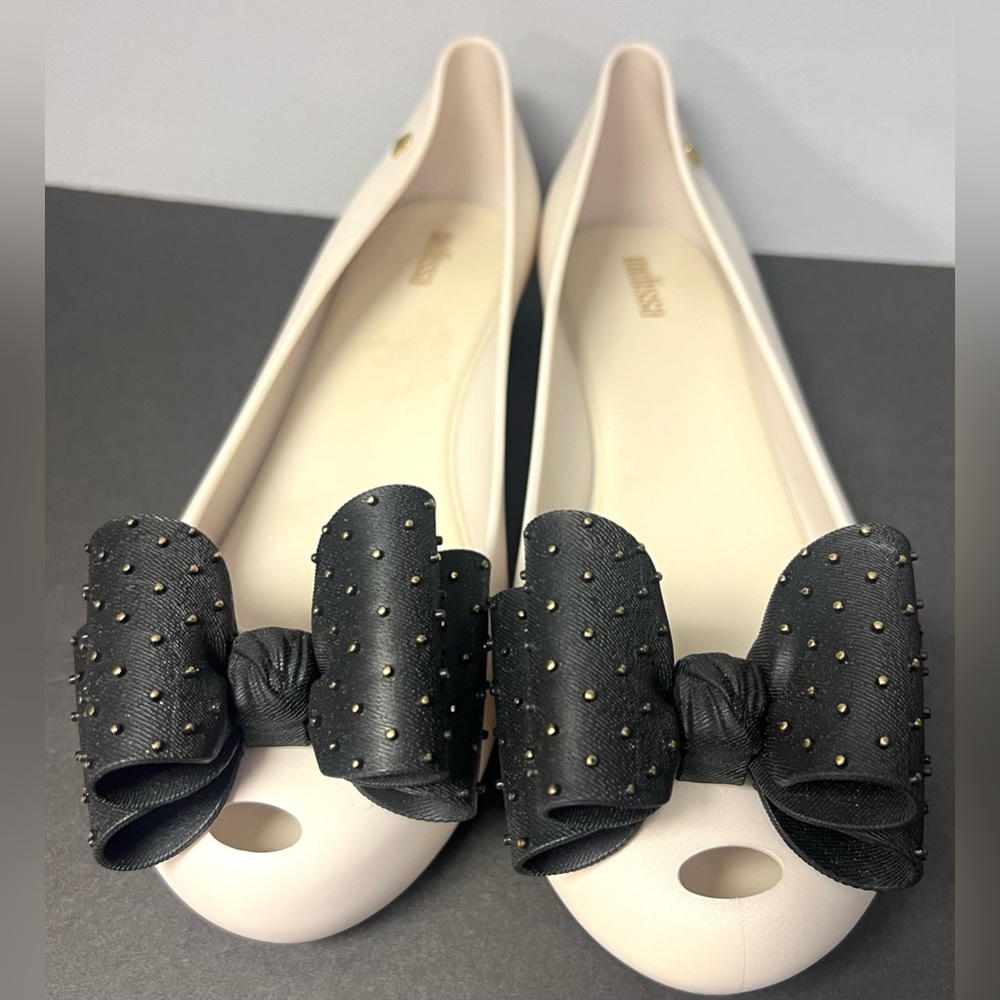 Mini Melissa- Ultra Girl, Ivory/Black Jelly Flats- Size: 10, Pre- Owned
